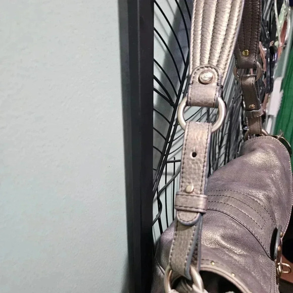 Hayden Harnett | Georgous Leather Iridescent  Greige Baguette Shoulder Bag - Picture 12 of 17